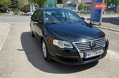 Седан Volkswagen Passat 2006 в Ананьїві