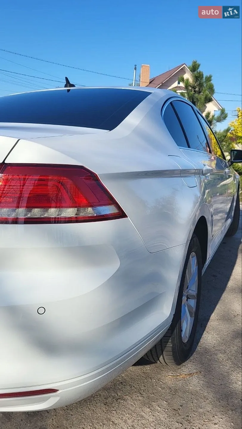 2017 Volkswagen Passat - мініатюра 10