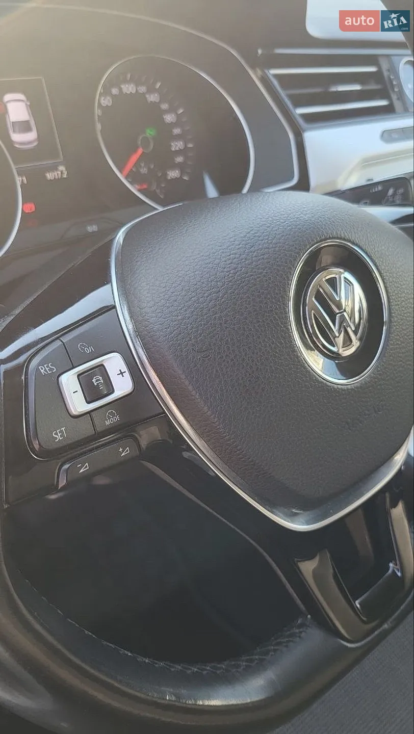 2017 Volkswagen Passat - мініатюра 19