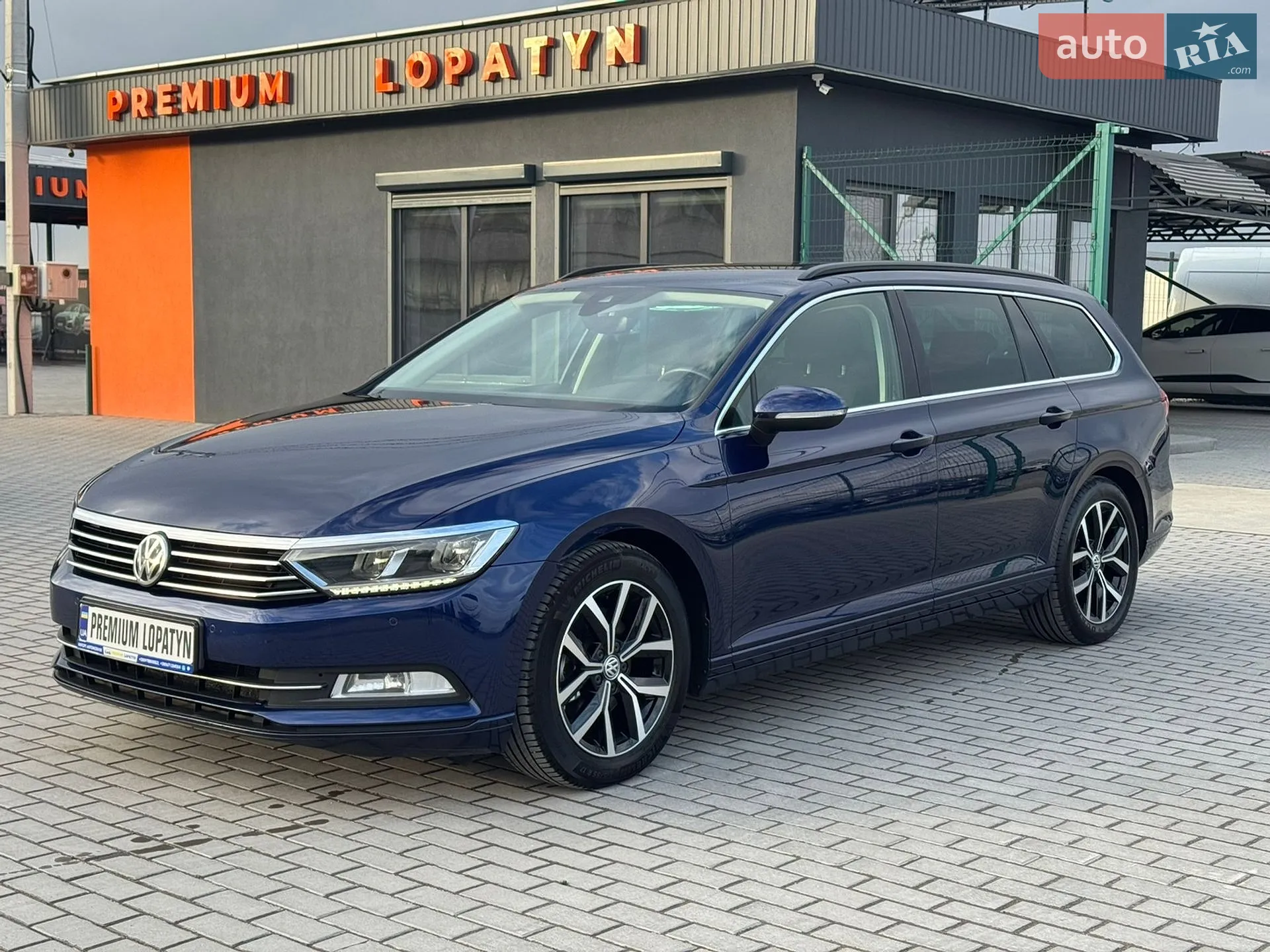 2018 Volkswagen Passat - фото 1