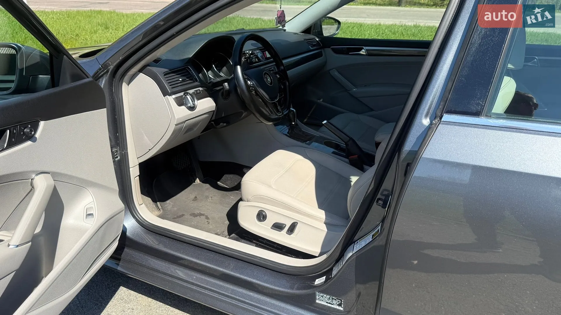 2016 Volkswagen Passat - мініатюра 14