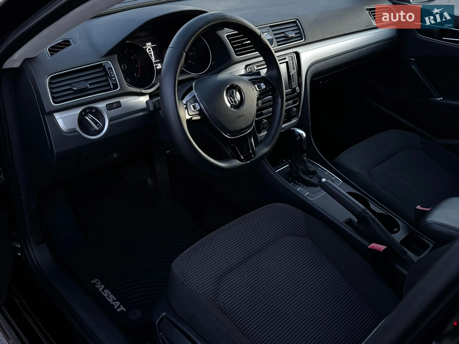 2016 Volkswagen Passat - мініатюра 10