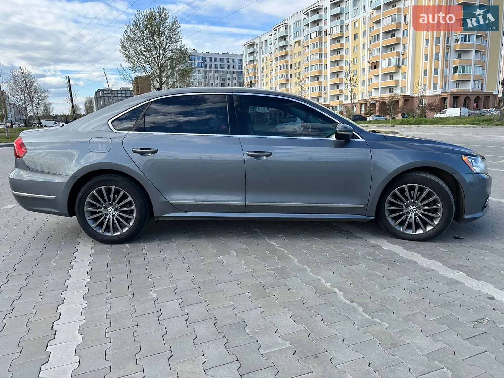 2016 Volkswagen Passat - мініатюра 3