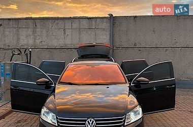 Универсал Volkswagen Passat 2012 в Хмельницком