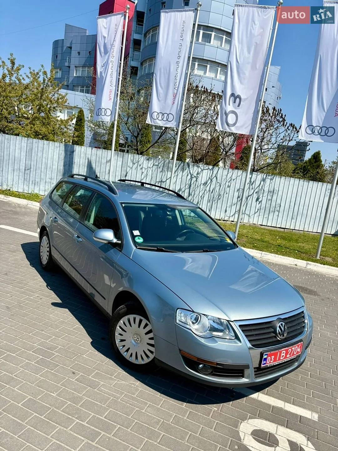 2010 Volkswagen Passat - мініатюра 5