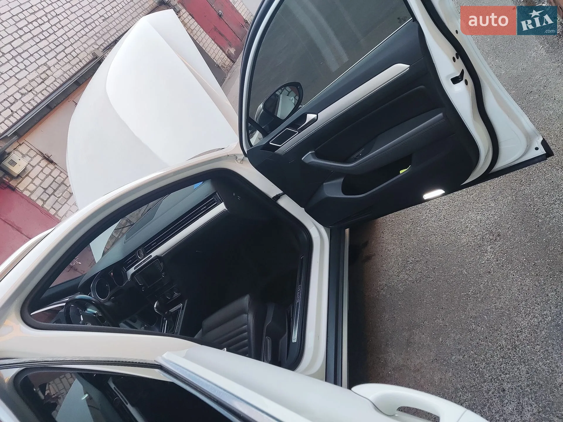 2016 Volkswagen Passat - мініатюра 30