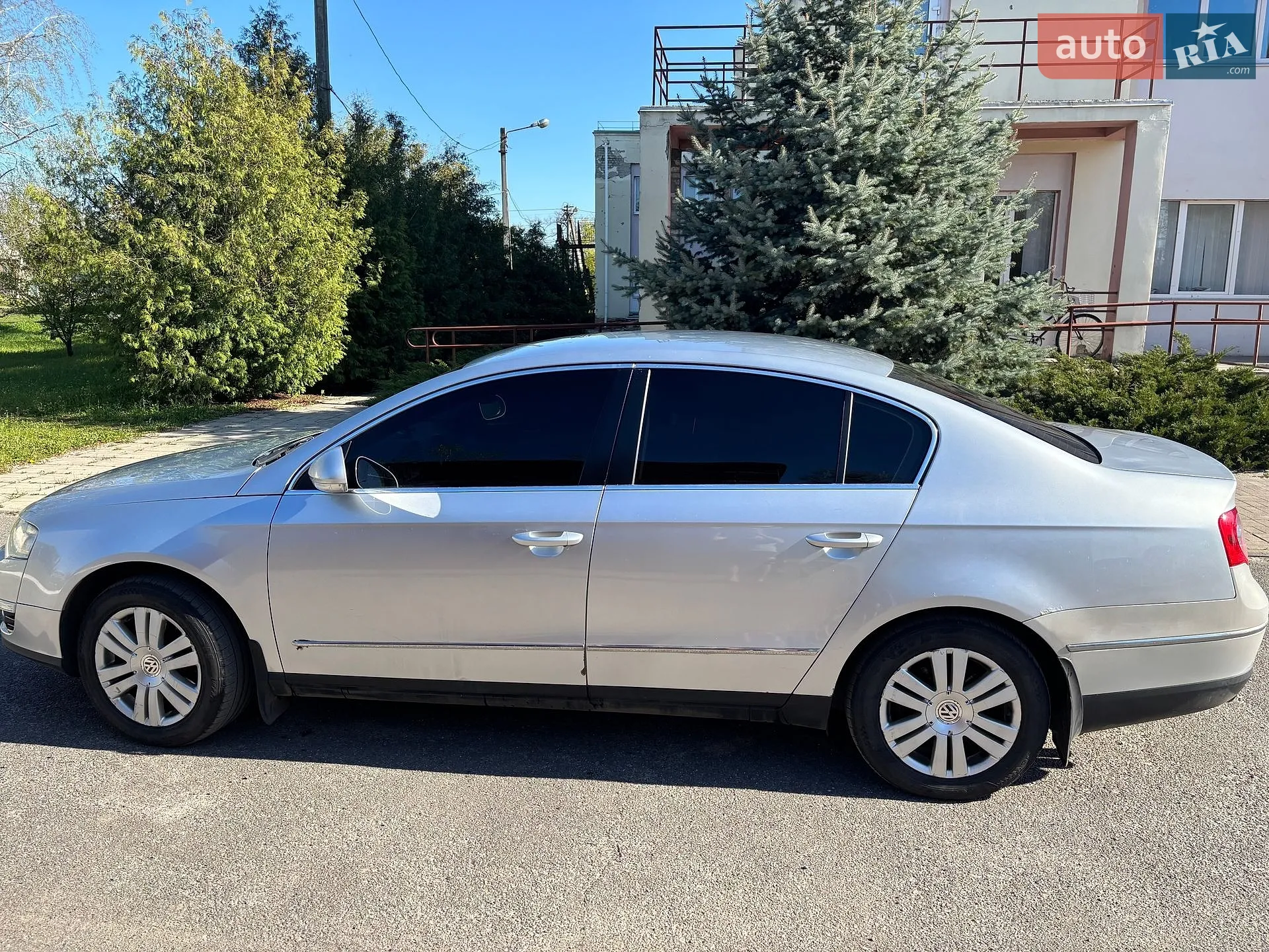 2010 Volkswagen Passat - мініатюра 2