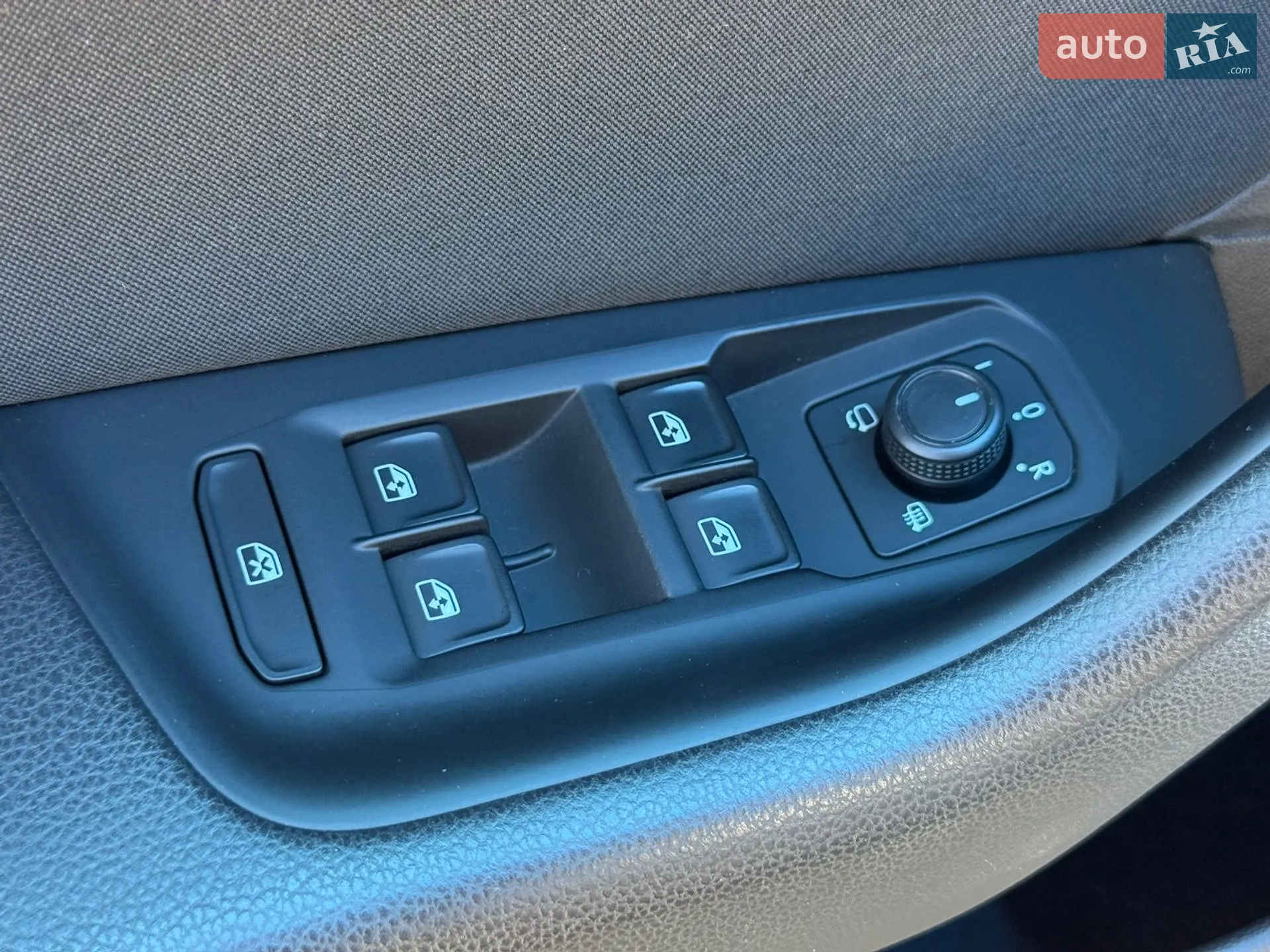 2019 Volkswagen Passat - мініатюра 24
