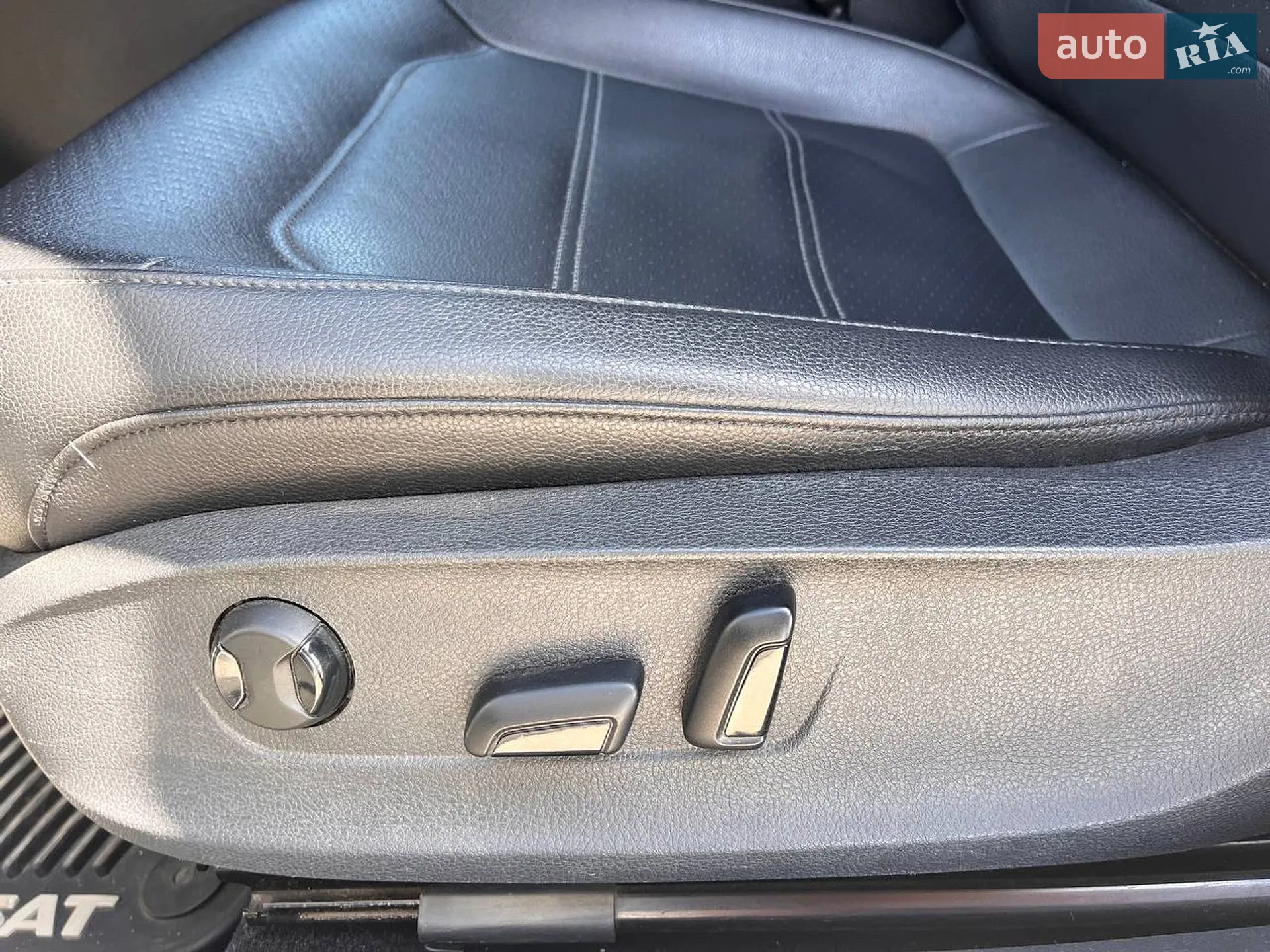 2015 Volkswagen Passat - мініатюра 4