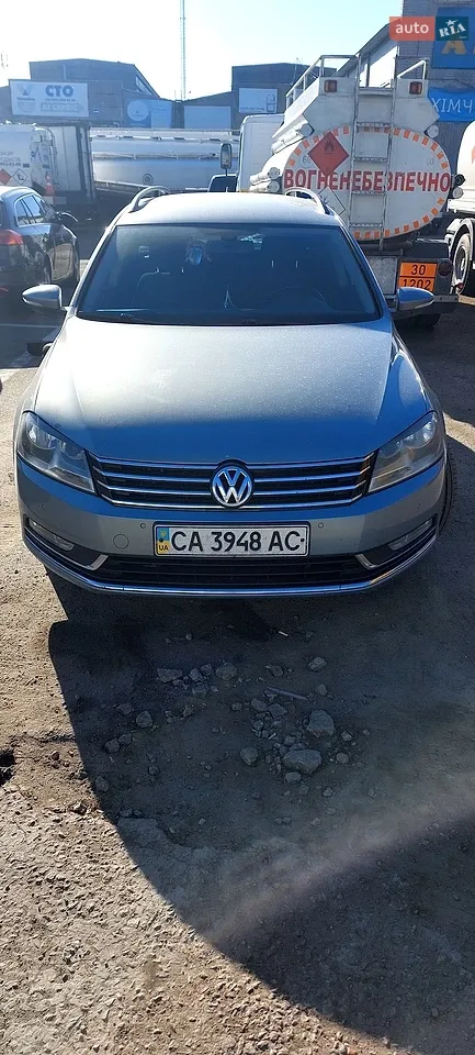 2012 Volkswagen Passat - мініатюра 9