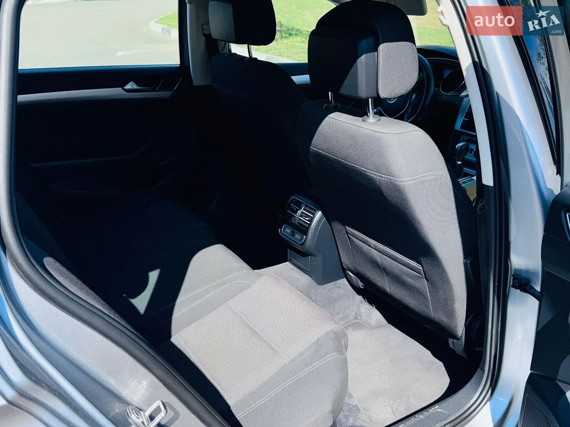 2017 Volkswagen Passat - мініатюра 10