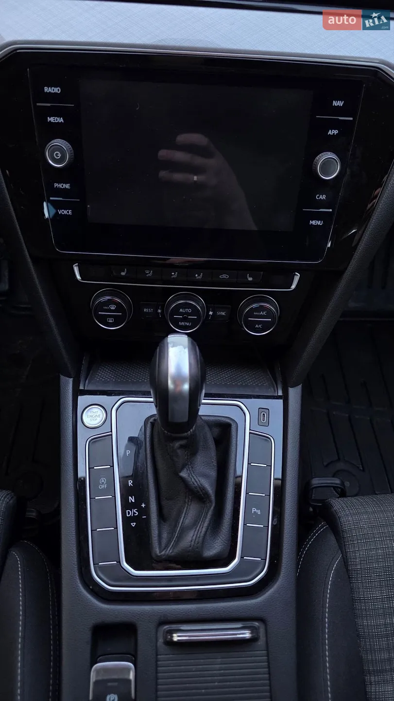 2019 Volkswagen Passat - мініатюра 23