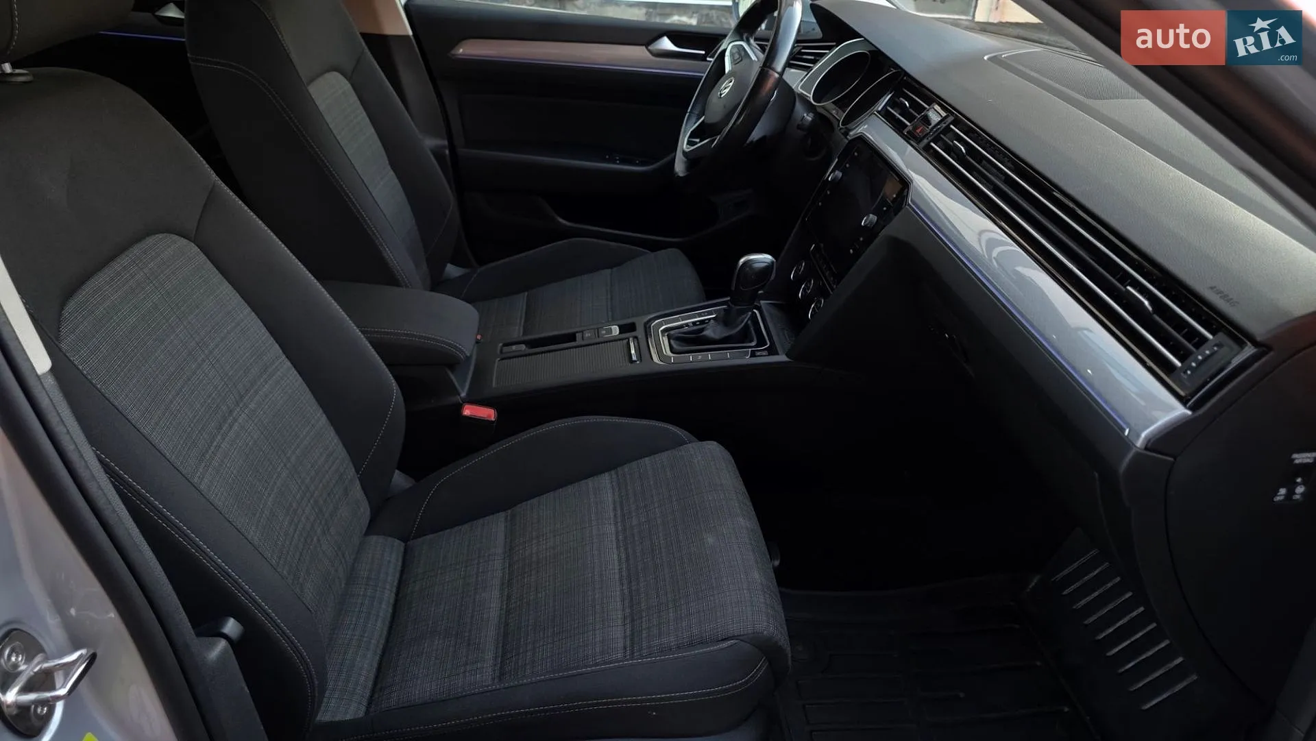 2019 Volkswagen Passat - мініатюра 27