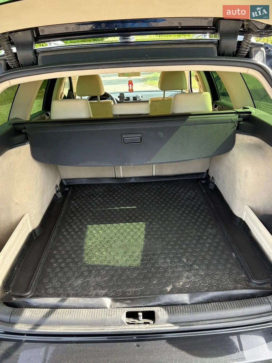 2010 Volkswagen Passat - мініатюра 24