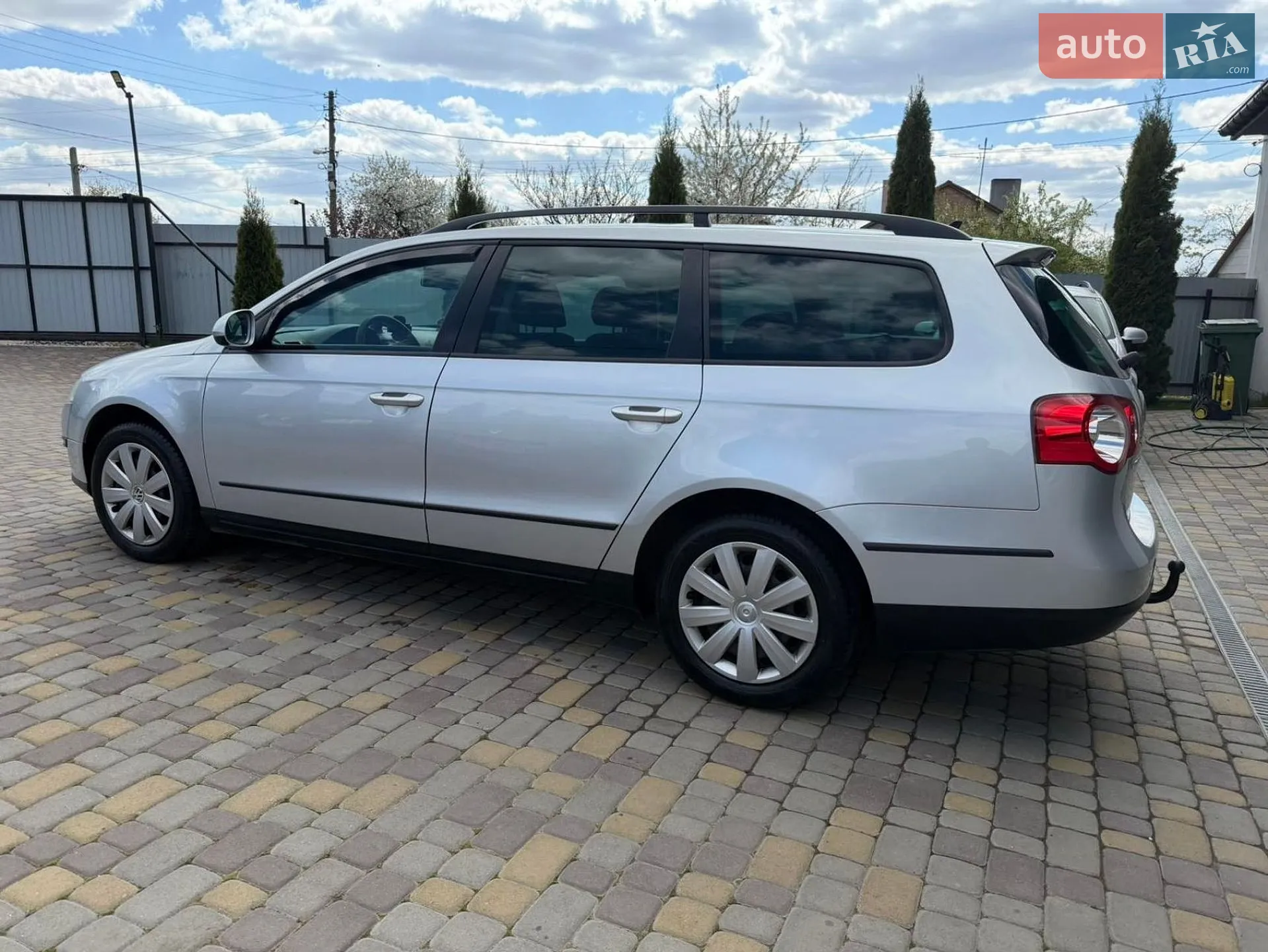 2010 Volkswagen Passat - мініатюра 3