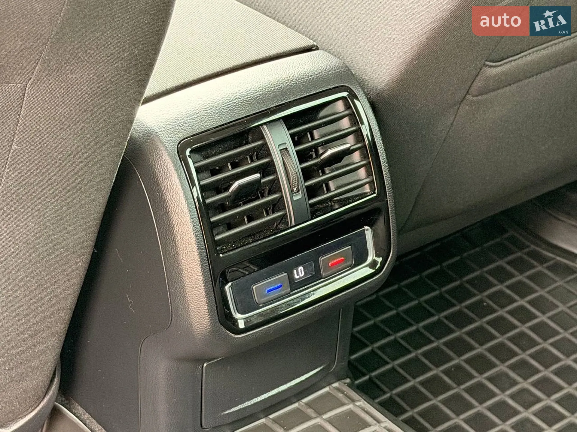 2020 Volkswagen Passat - мініатюра 37