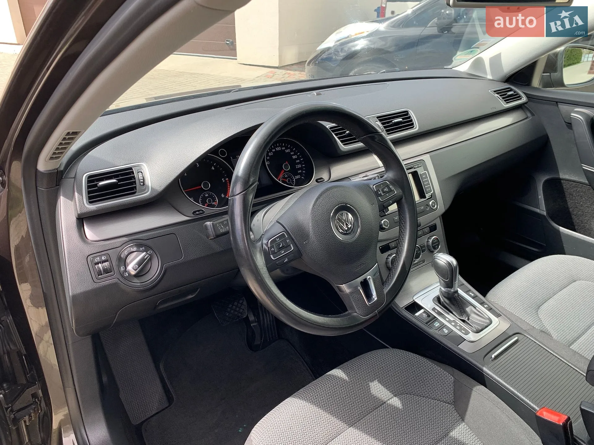 2014 Volkswagen Passat - мініатюра 25