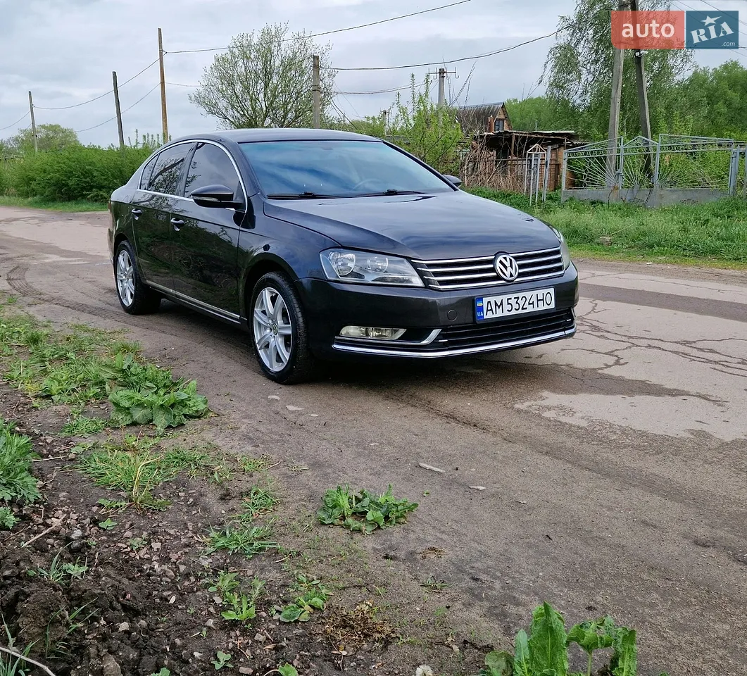 2011 Volkswagen Passat - мініатюра 21