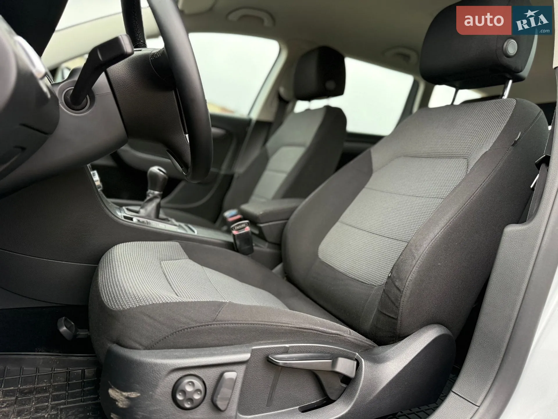 2013 Volkswagen Passat - мініатюра 8