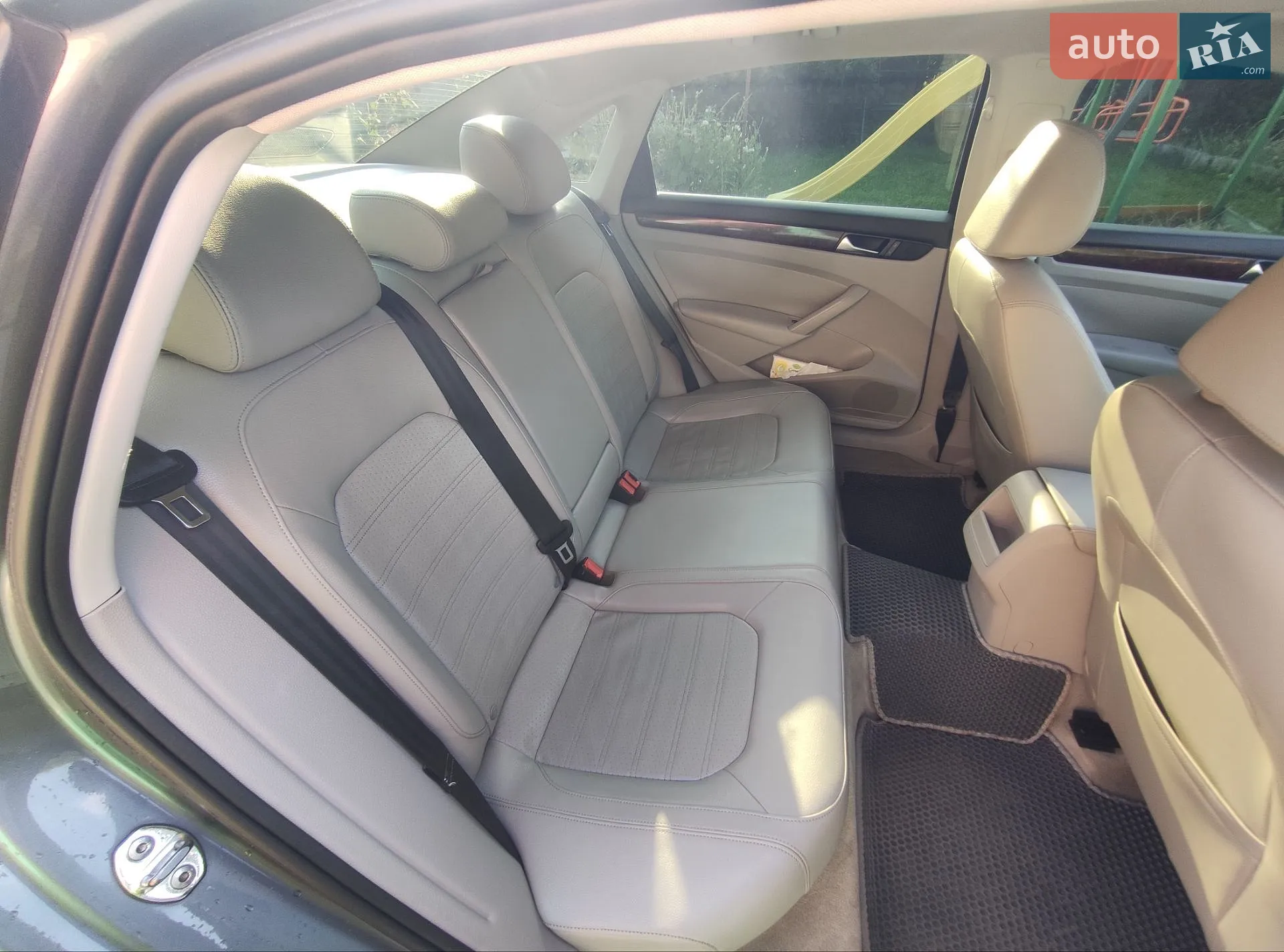 2011 Volkswagen Passat - мініатюра 27
