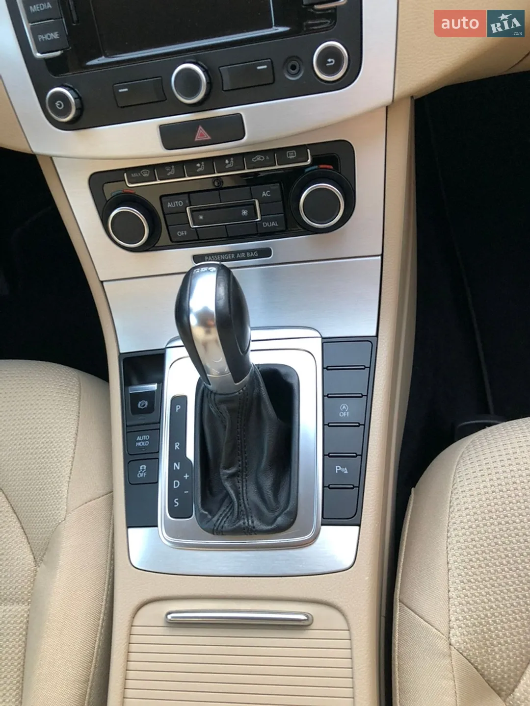 2011 Volkswagen Passat - мініатюра 11