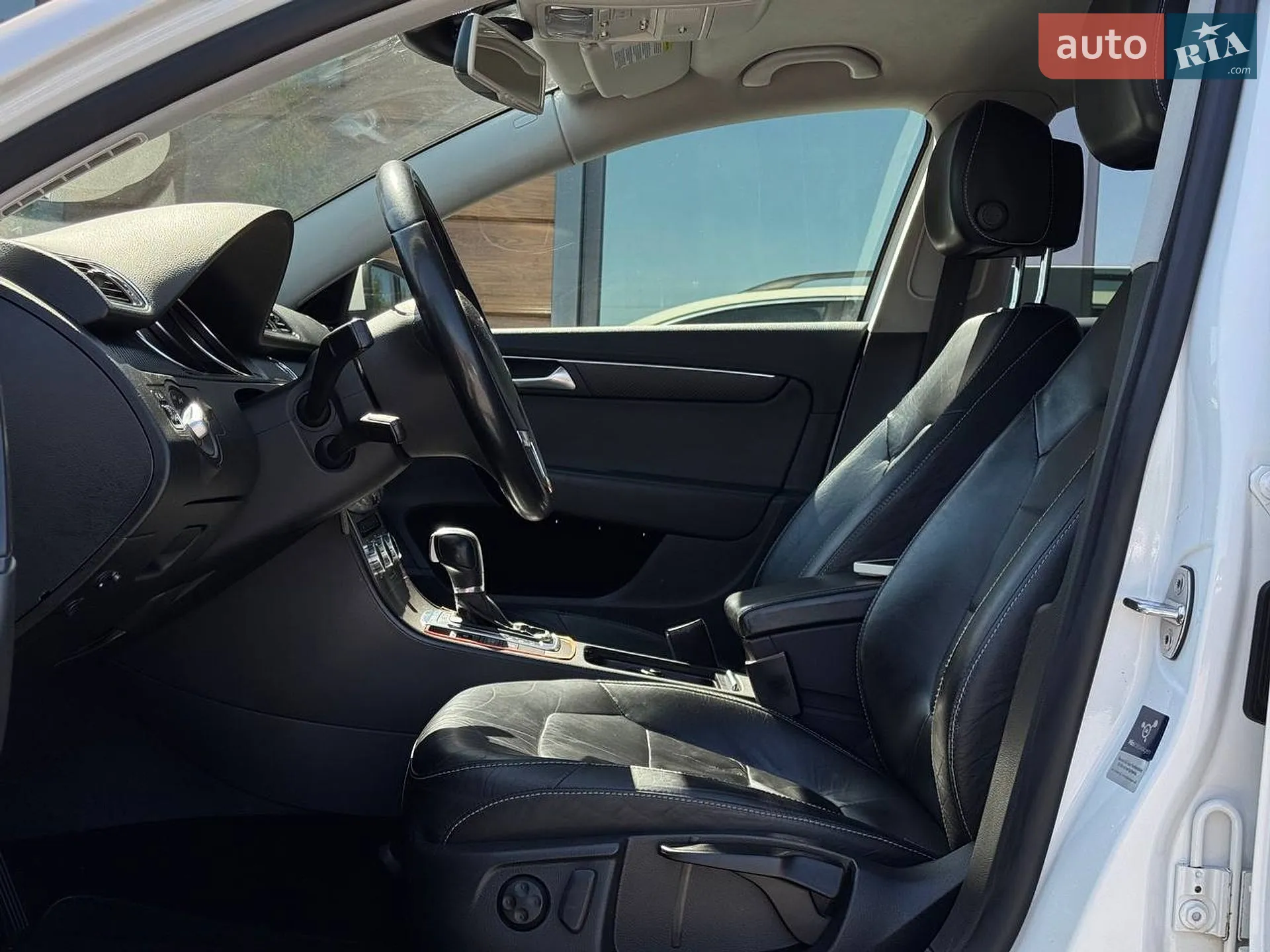 2012 Volkswagen Passat - мініатюра 22