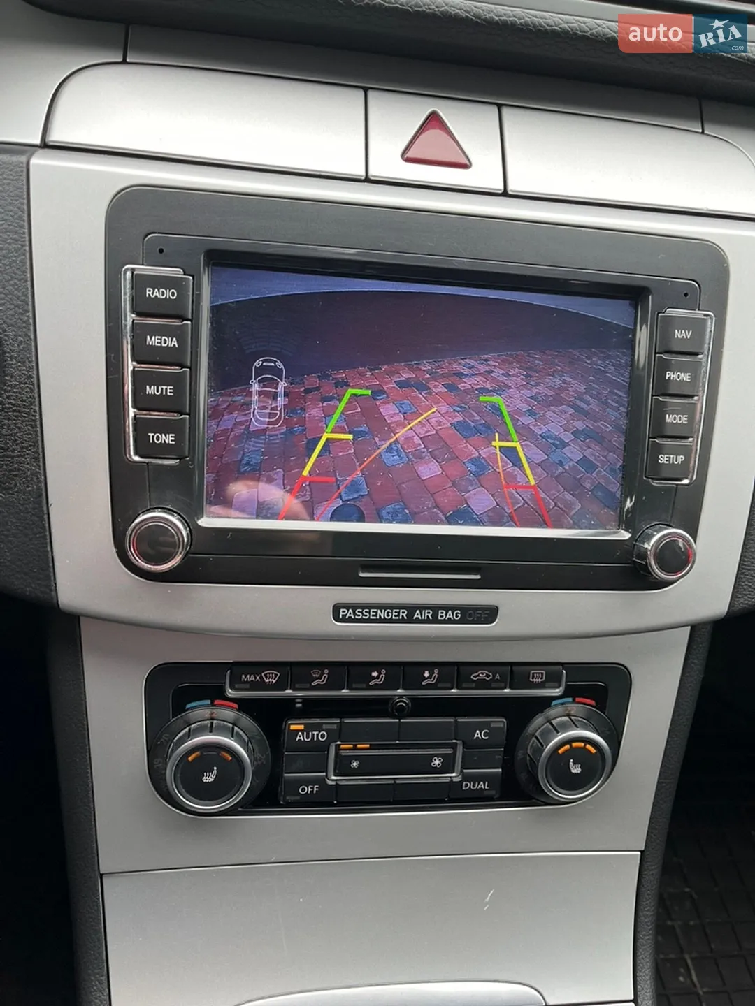 2010 Volkswagen Passat - мініатюра 16