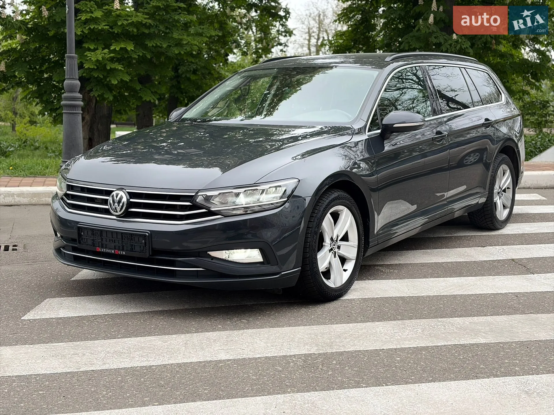 2019 Volkswagen Passat - мініатюра 13