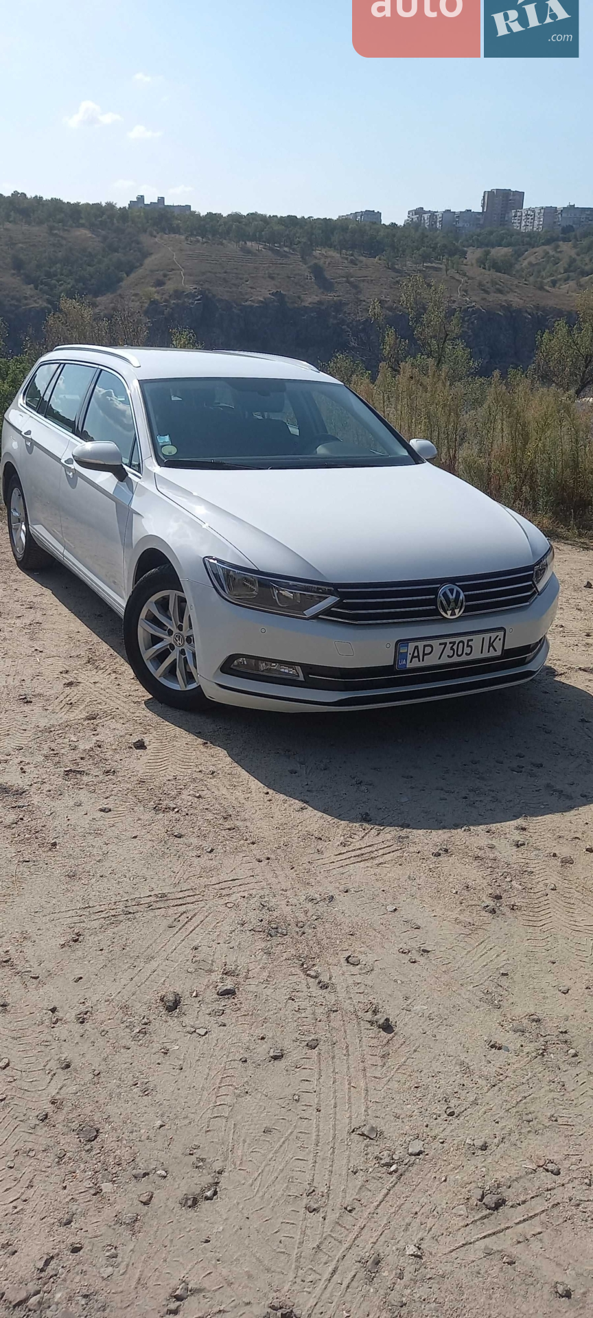 2017 Volkswagen Passat - фото 1