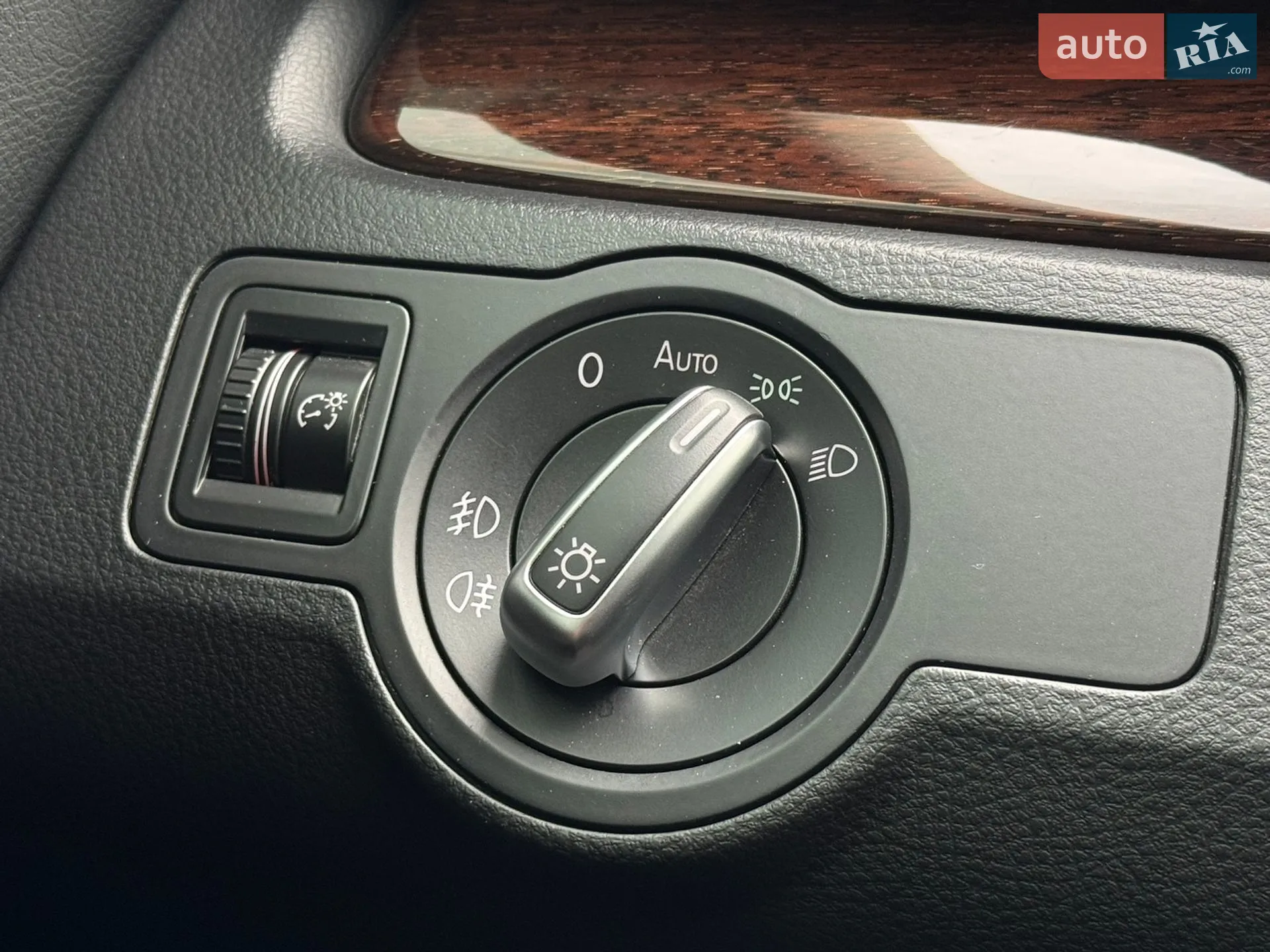 2013 Volkswagen Passat - мініатюра 32