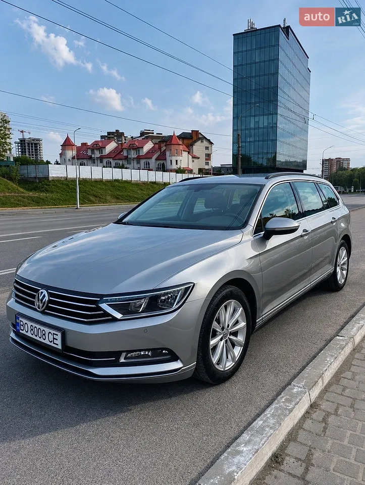 2017 Volkswagen Passat - мініатюра 40