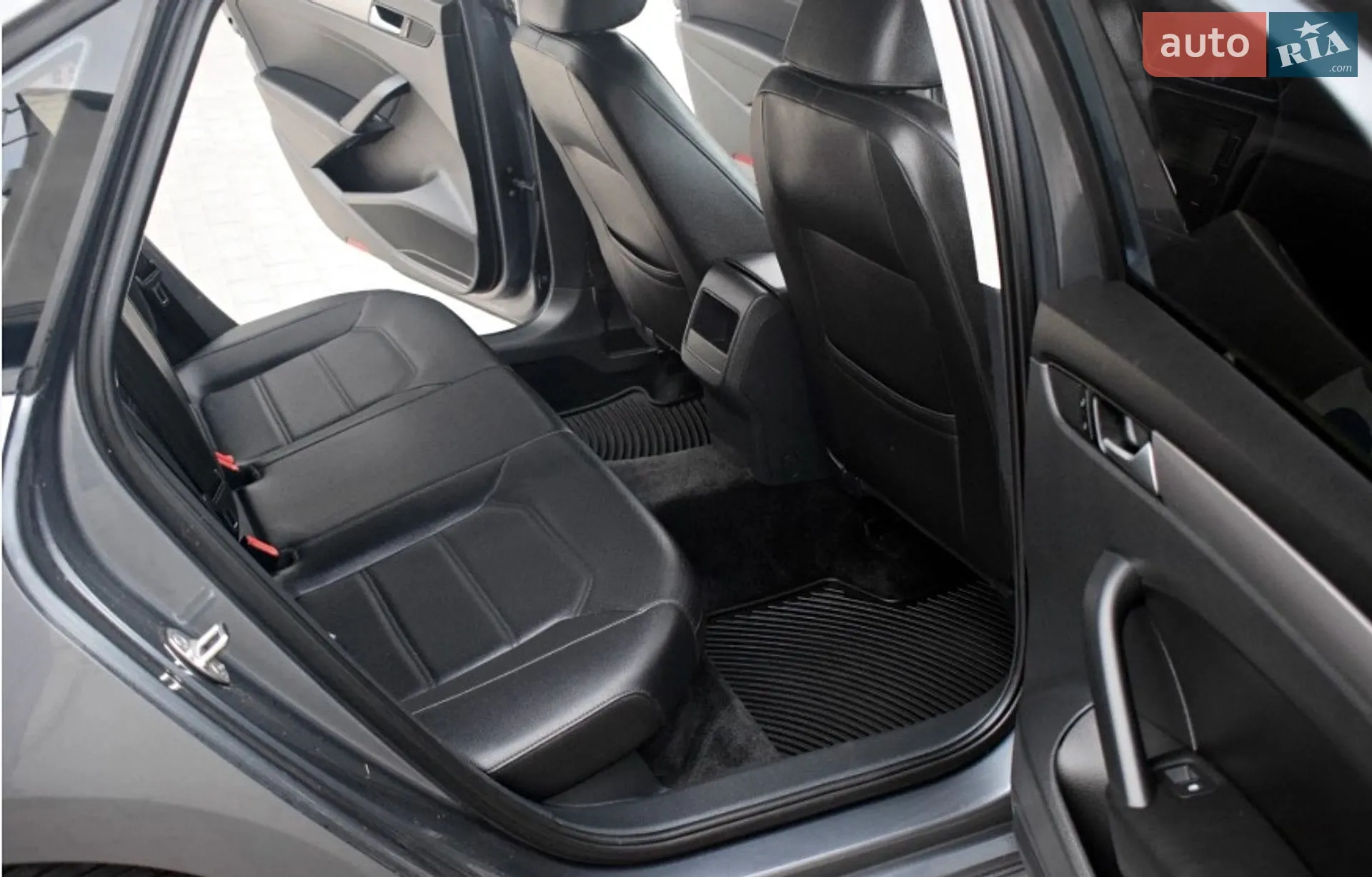 2016 Volkswagen Passat - мініатюра 10