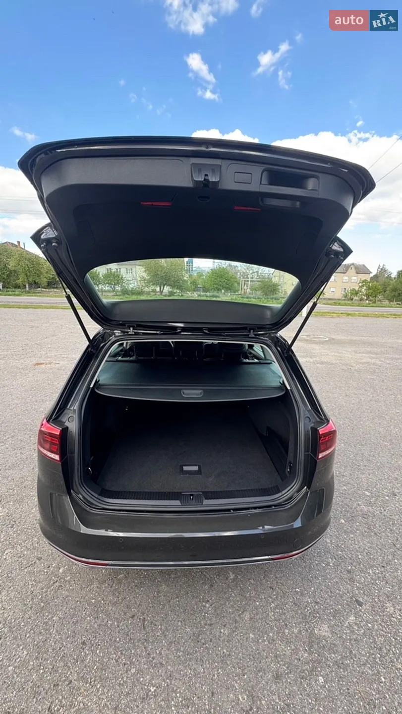 2019 Volkswagen Passat - мініатюра 25