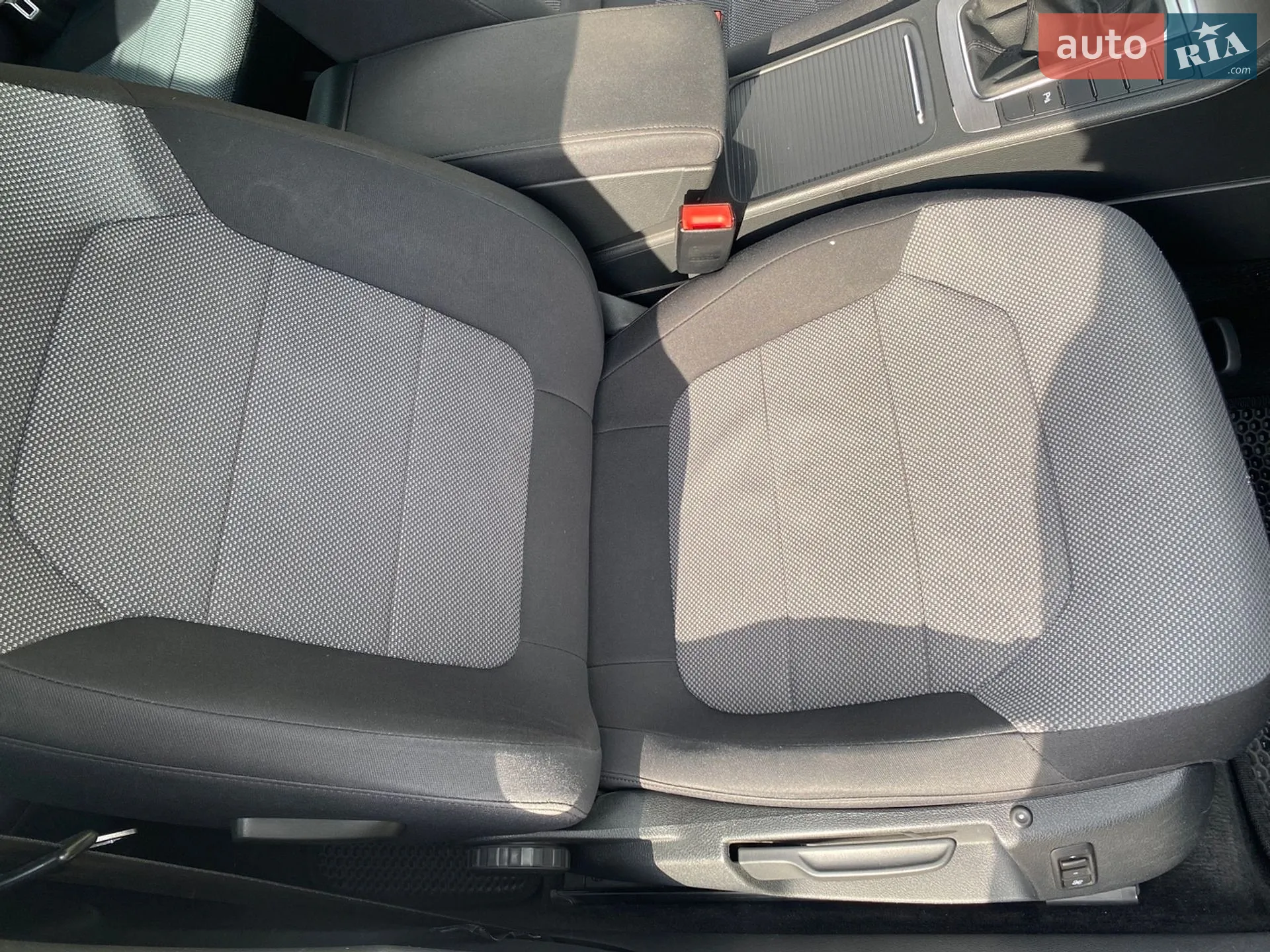 2010 Volkswagen Passat - мініатюра 20