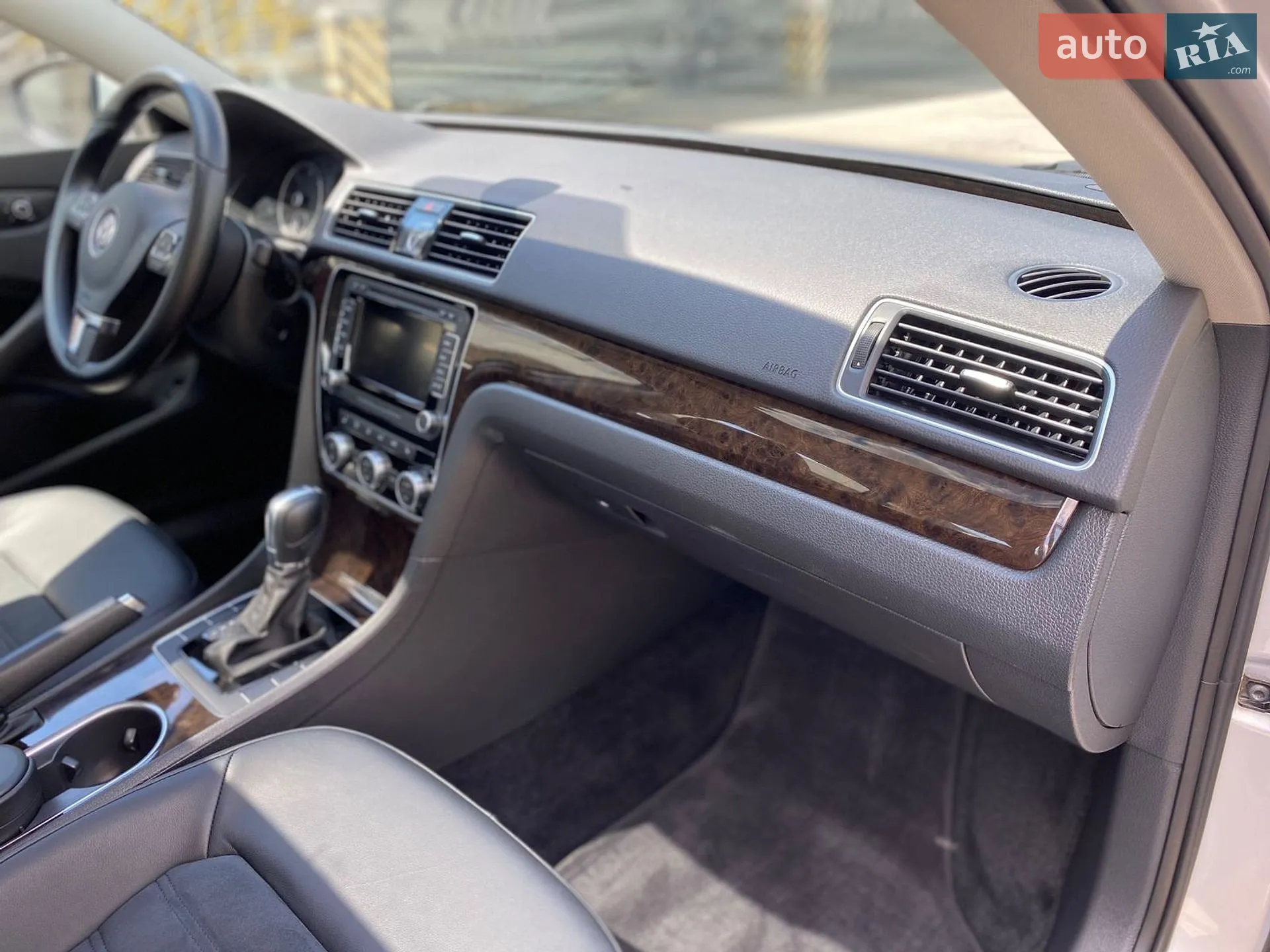 2015 Volkswagen Passat - мініатюра 32