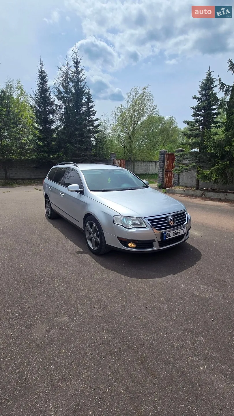 2010 Volkswagen Passat - мініатюра 4