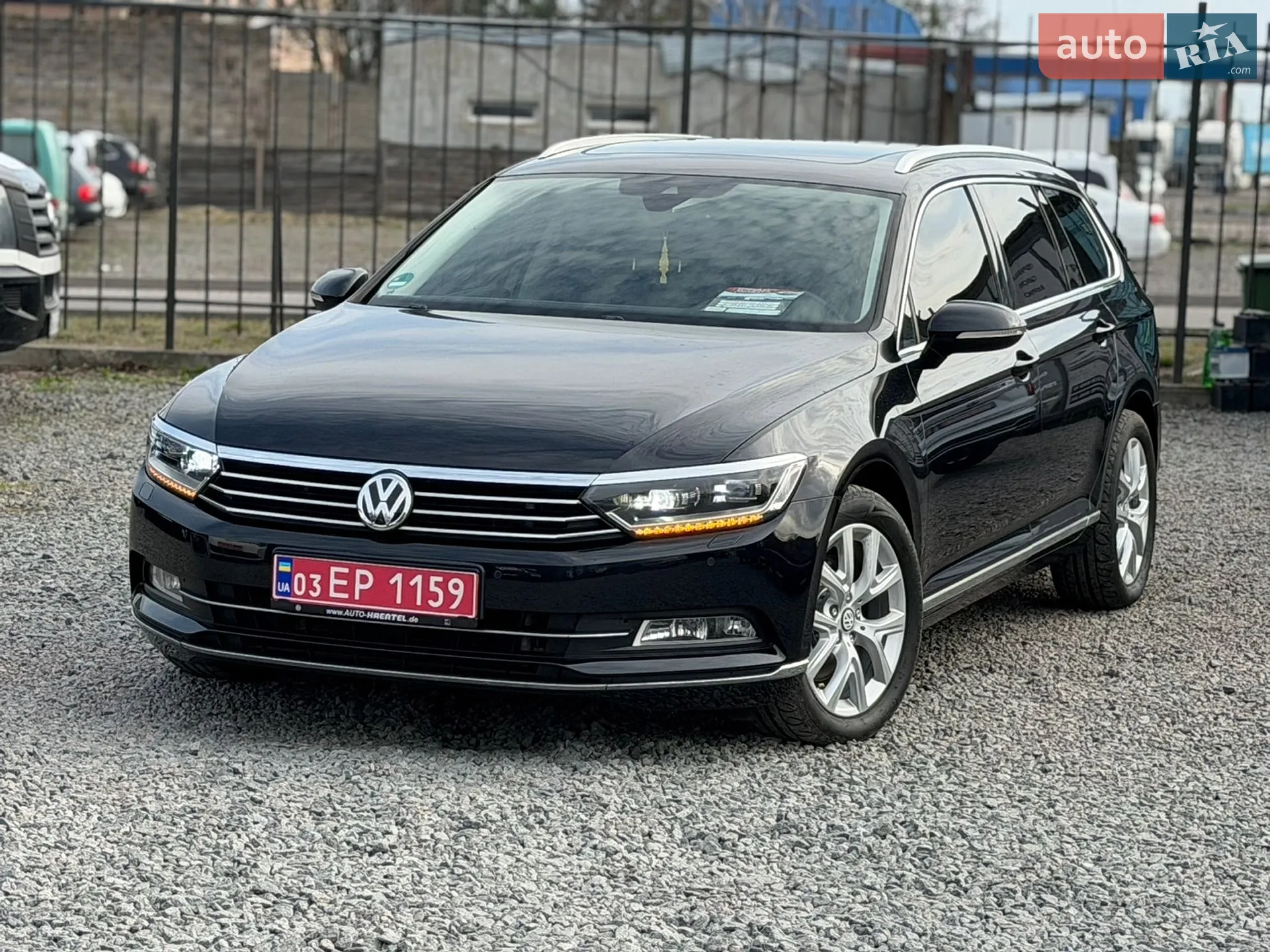2017 Volkswagen Passat - мініатюра 2