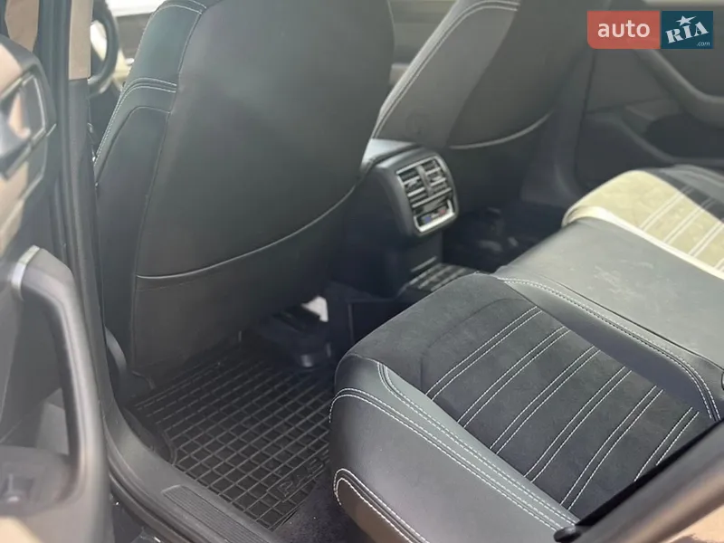 Volkswagen Passat 2015 VIN WVWZZZ3CZFE522130 фото оголошення 26 з 57