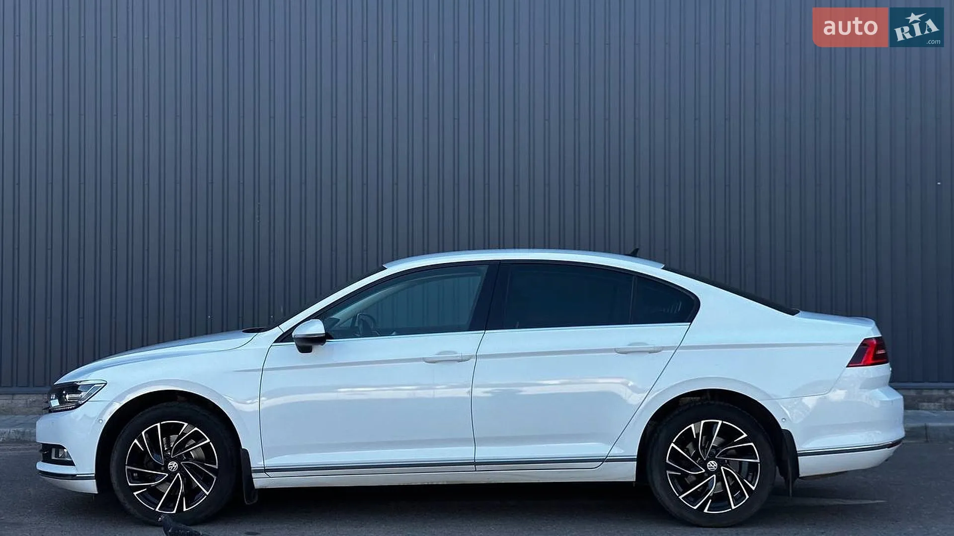 2015 Volkswagen Passat - мініатюра 3