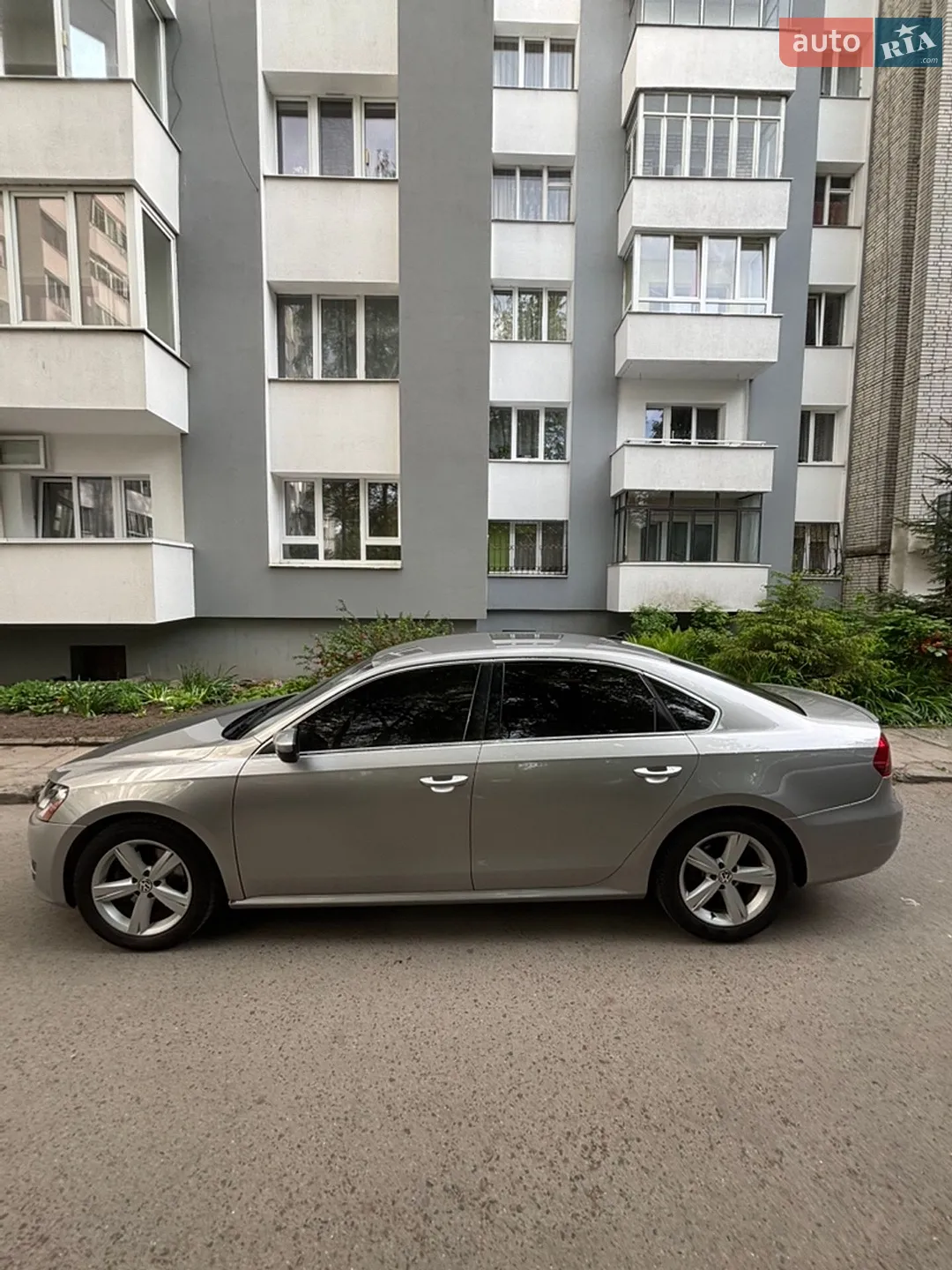 2013 Volkswagen Passat - мініатюра 5