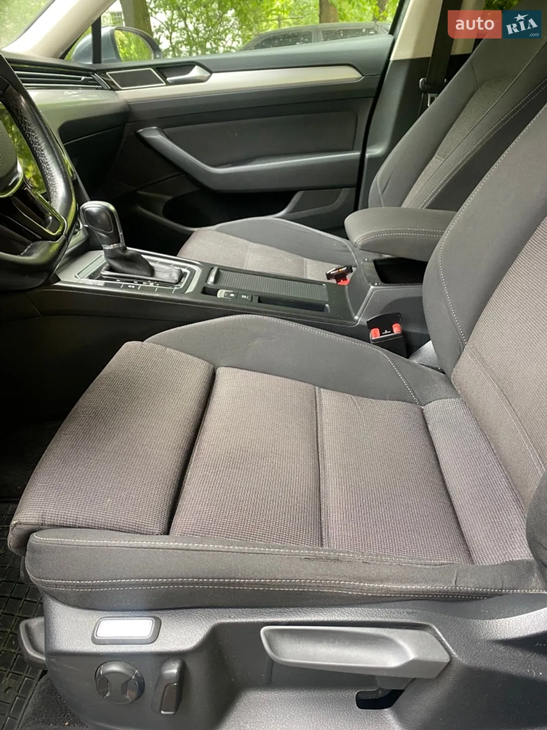 2017 Volkswagen Passat - мініатюра 30