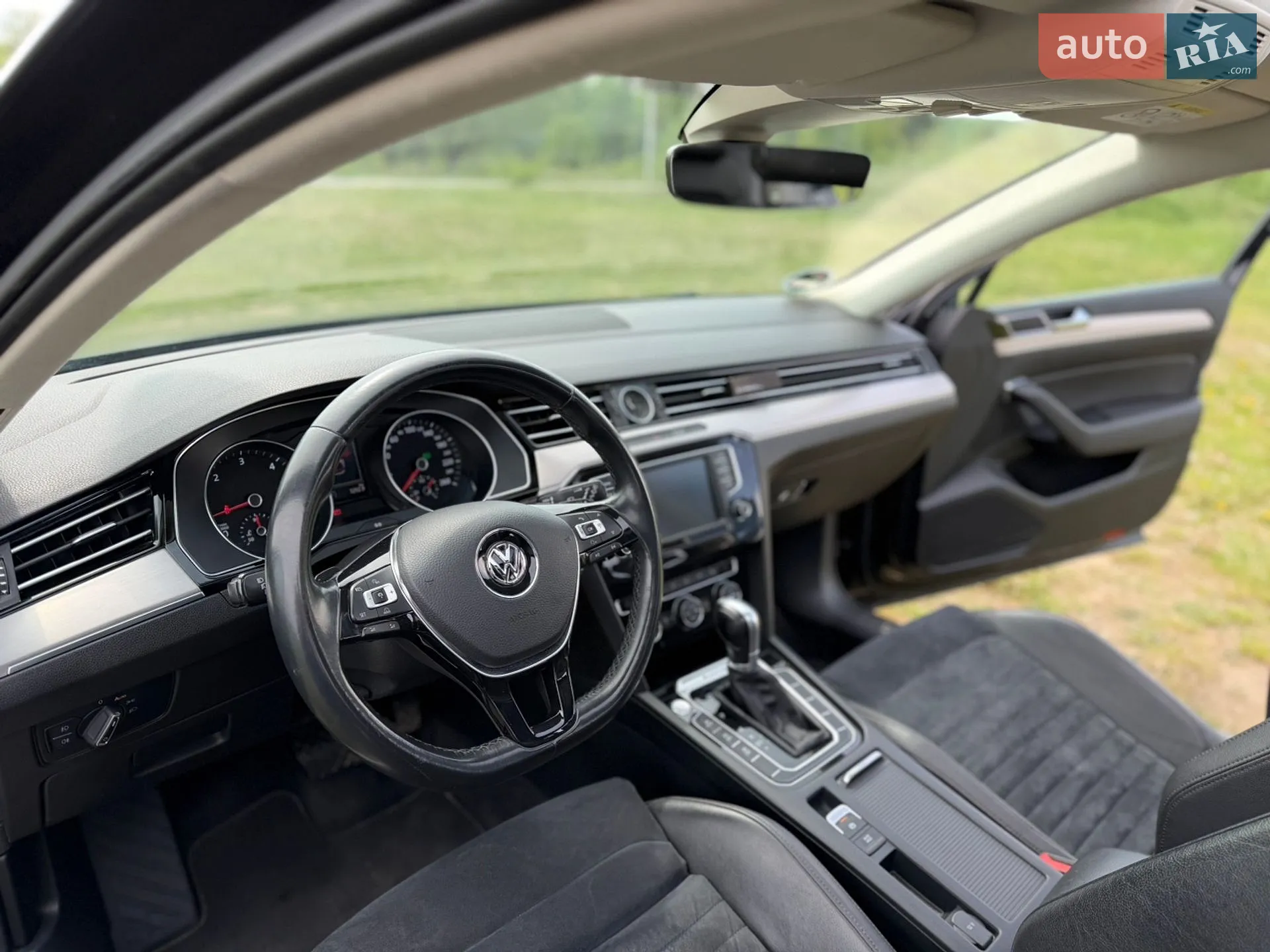 2016 Volkswagen Passat - мініатюра 36