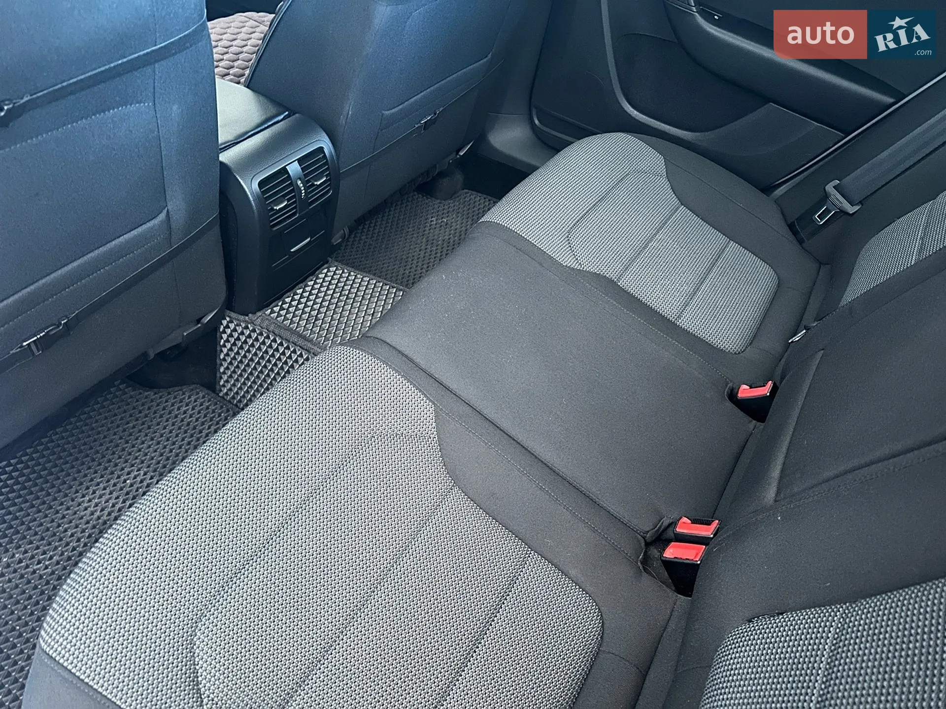 2012 Volkswagen Passat - мініатюра 24