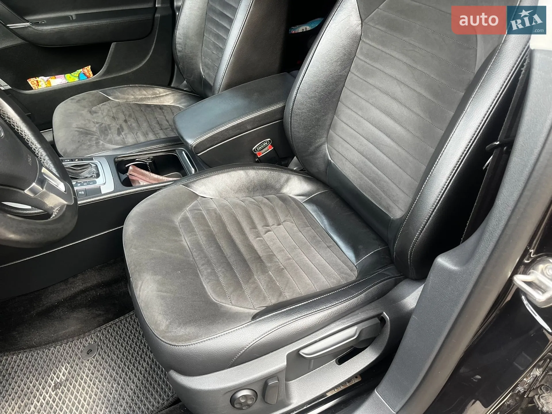 2011 Volkswagen Passat - мініатюра 18