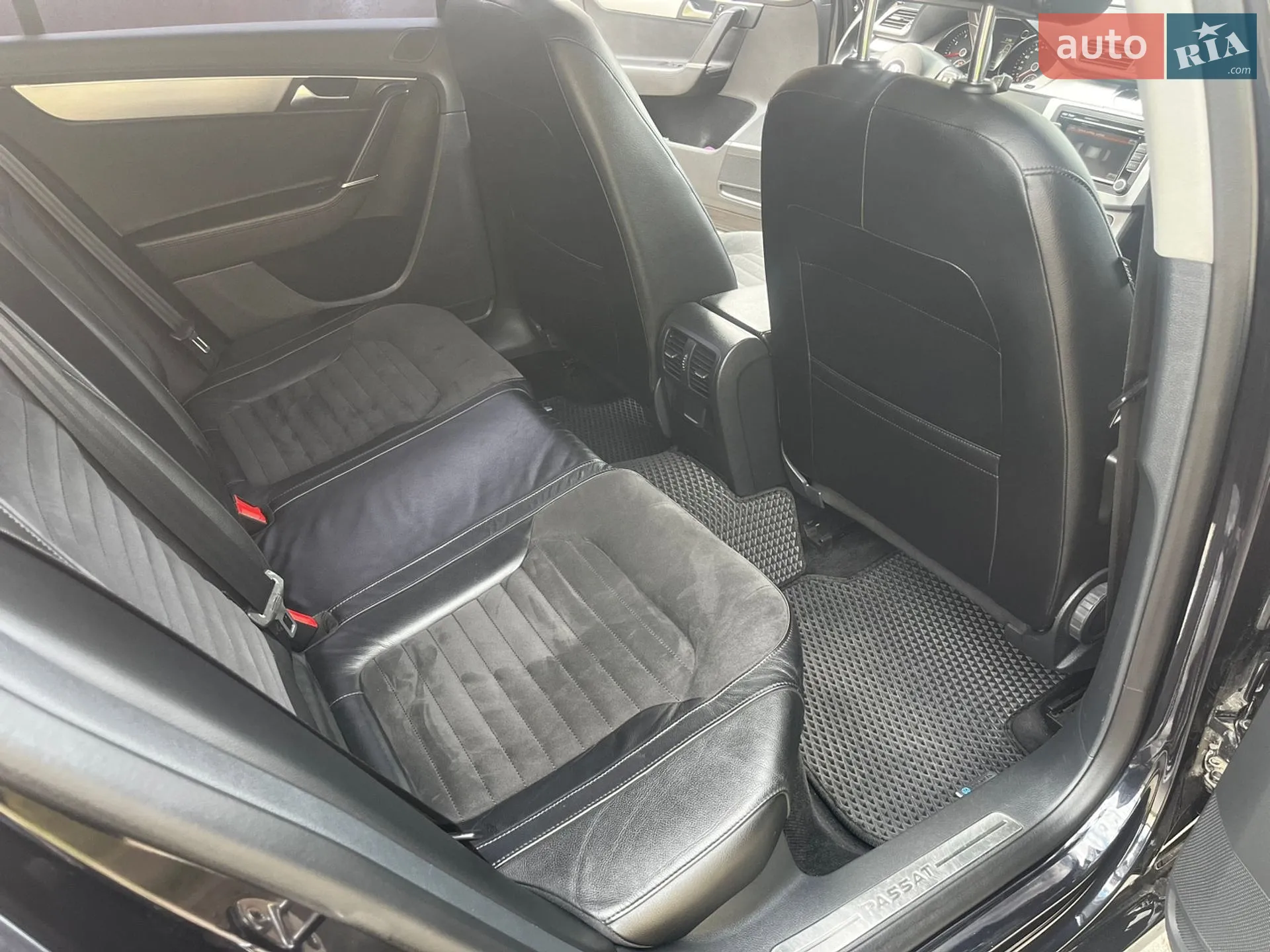 2011 Volkswagen Passat - мініатюра 23