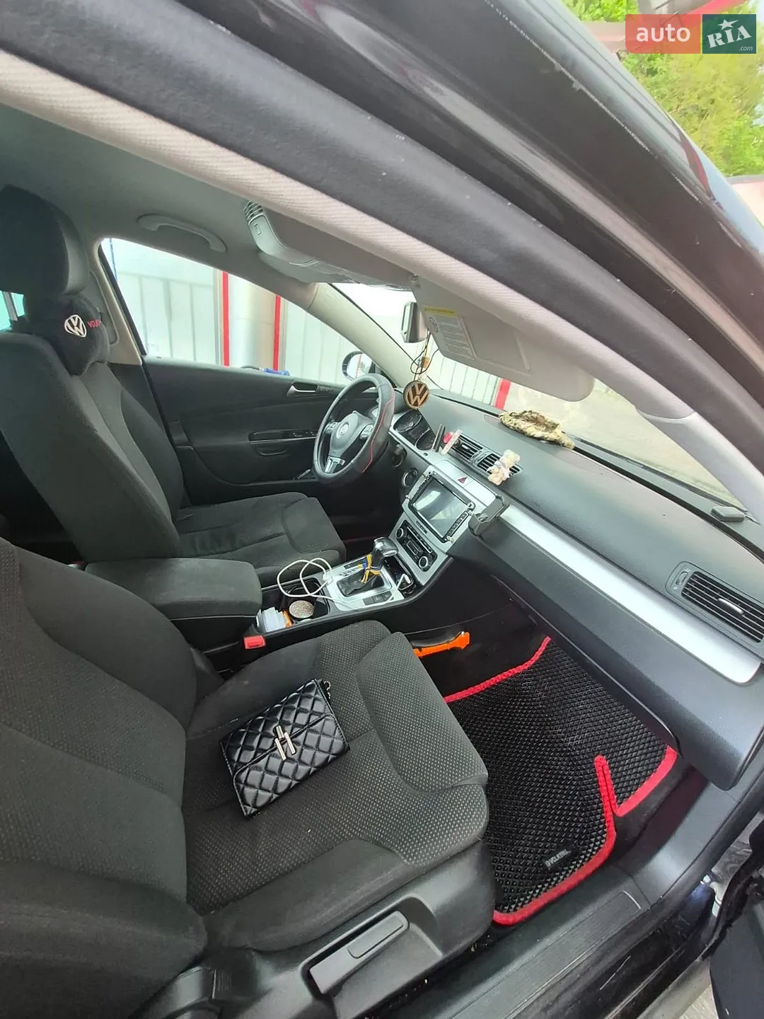 2010 Volkswagen Passat - мініатюра 9