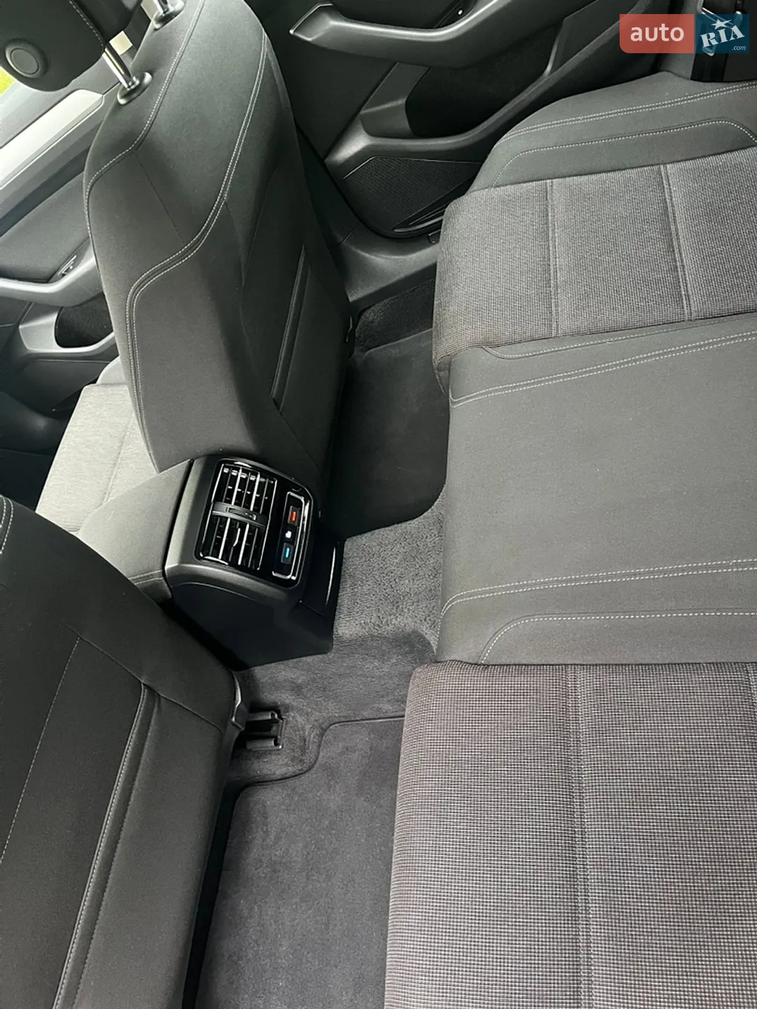 2015 Volkswagen Passat - мініатюра 18