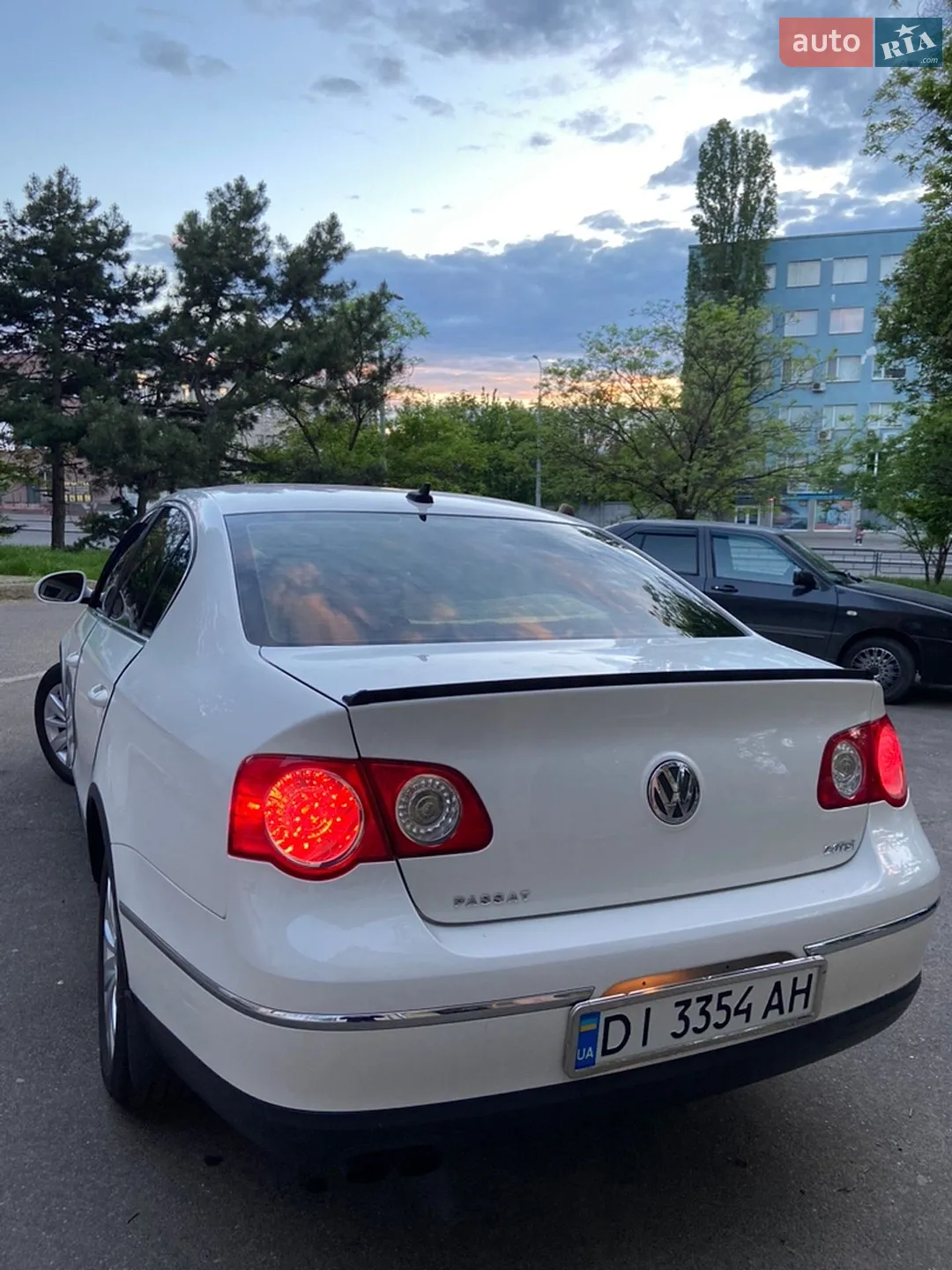 2010 Volkswagen Passat - мініатюра 10