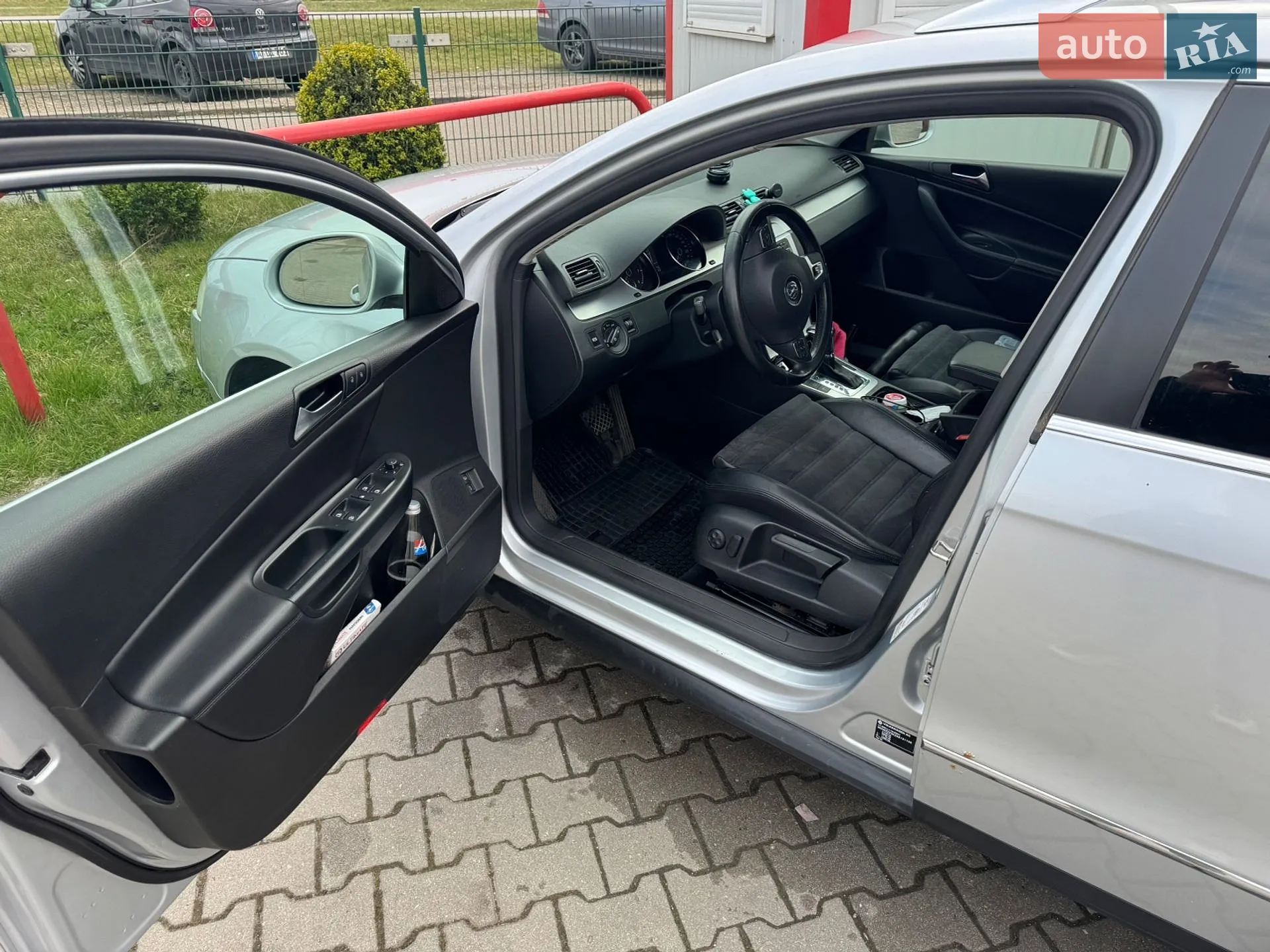 2010 Volkswagen Passat - мініатюра 6