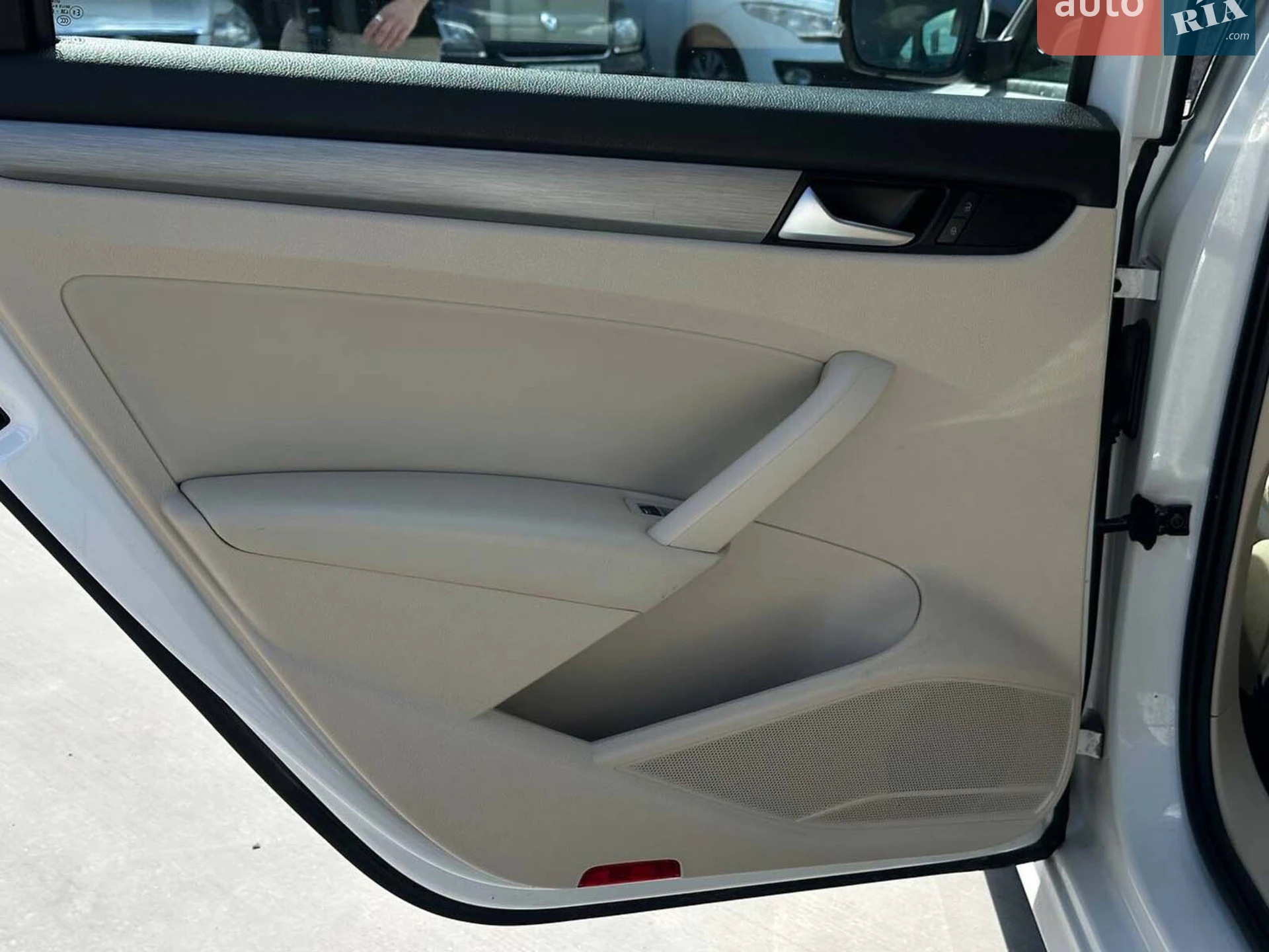 2013 Volkswagen Passat - мініатюра 28